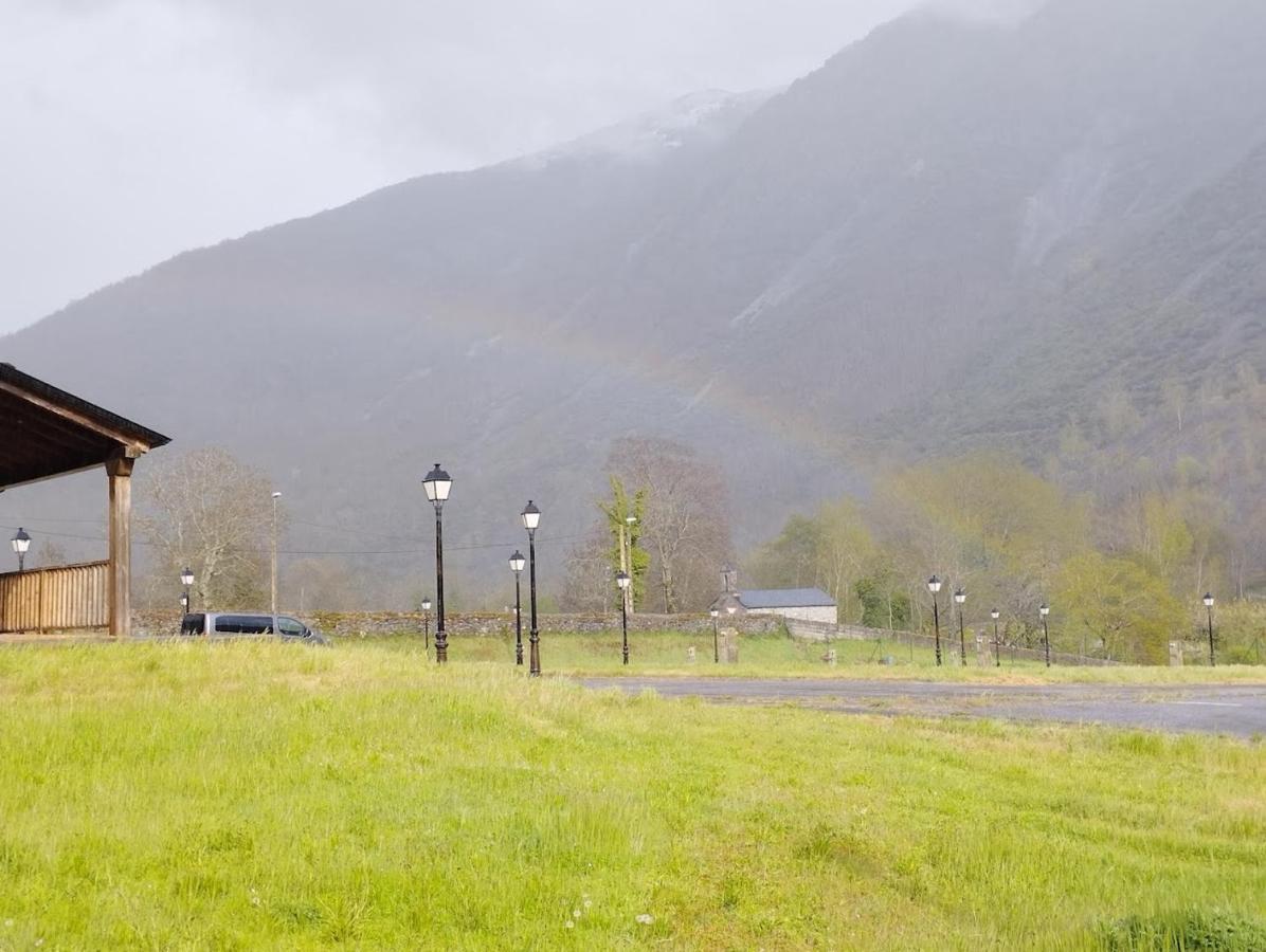Camping La Zarapica - Palacios Del Sil 외부 사진