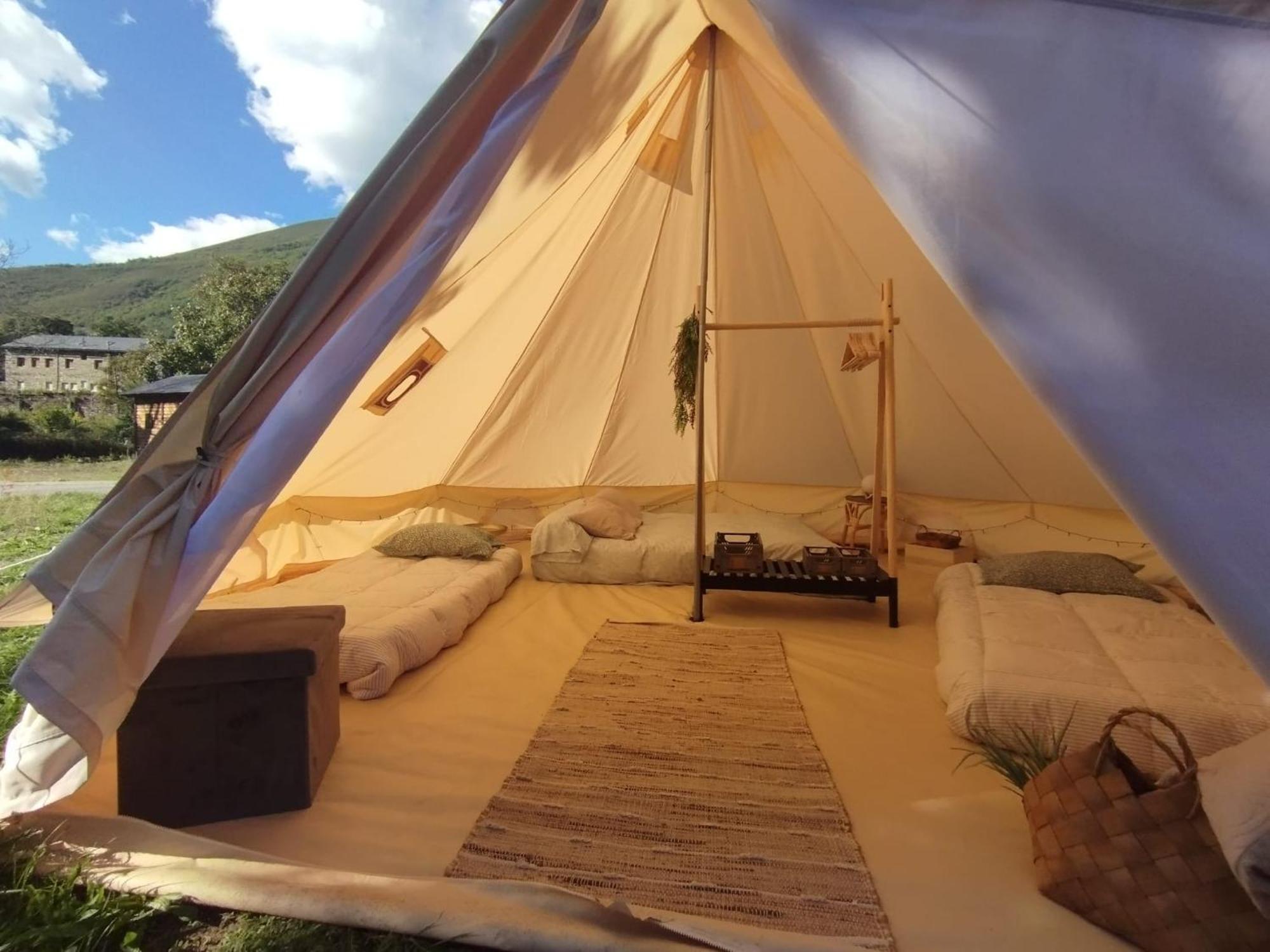 Camping La Zarapica - Palacios Del Sil 외부 사진