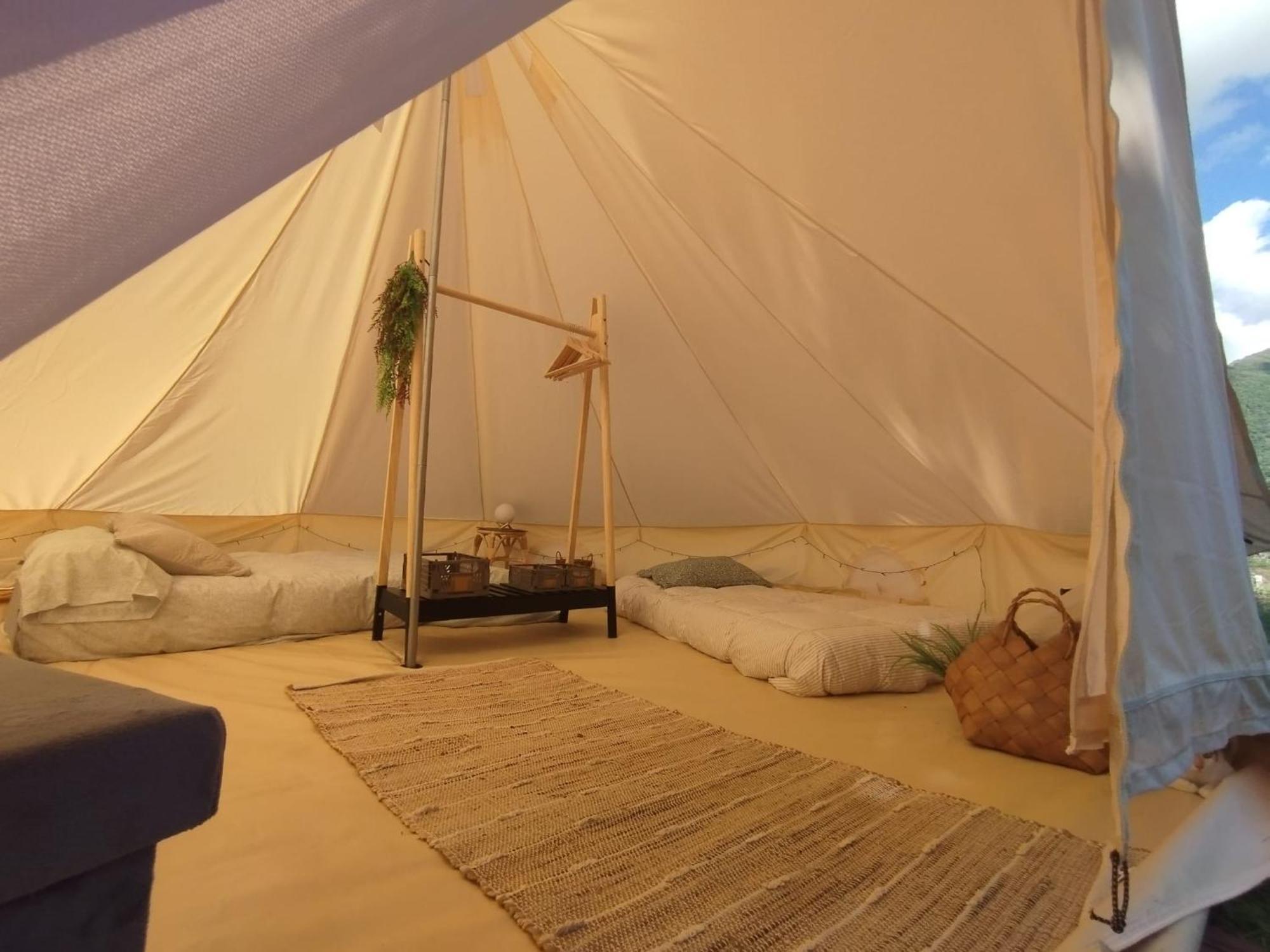 Camping La Zarapica - Palacios Del Sil 외부 사진