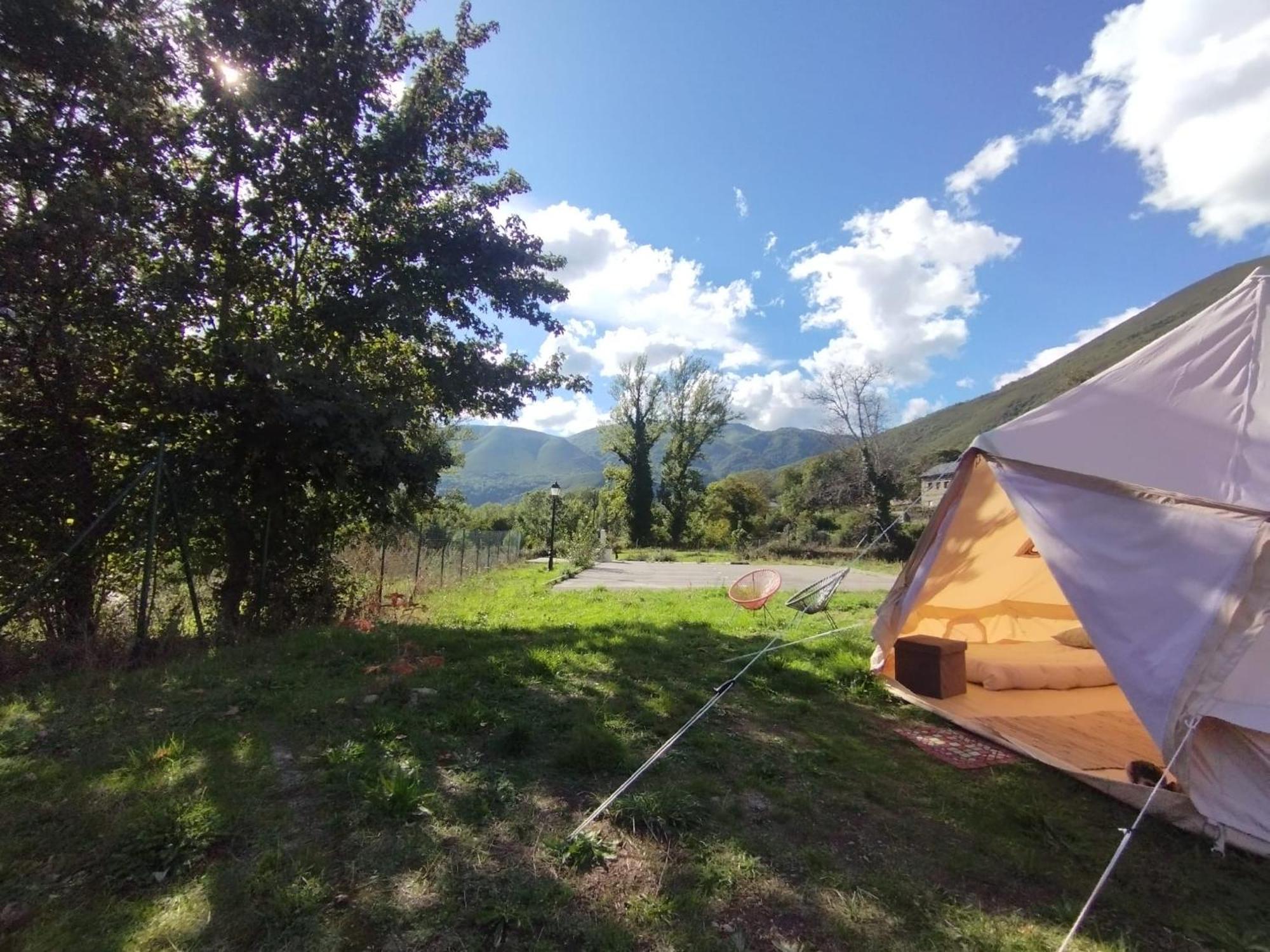 Camping La Zarapica - Palacios Del Sil 외부 사진